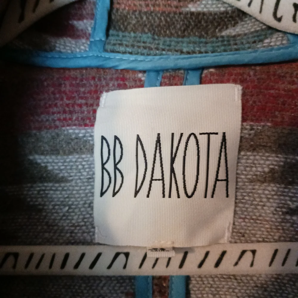 BB Dakota Southwestern Print Wool Coat with Faux Fur Hood -  Size XS NWT - Picture 3 of 10